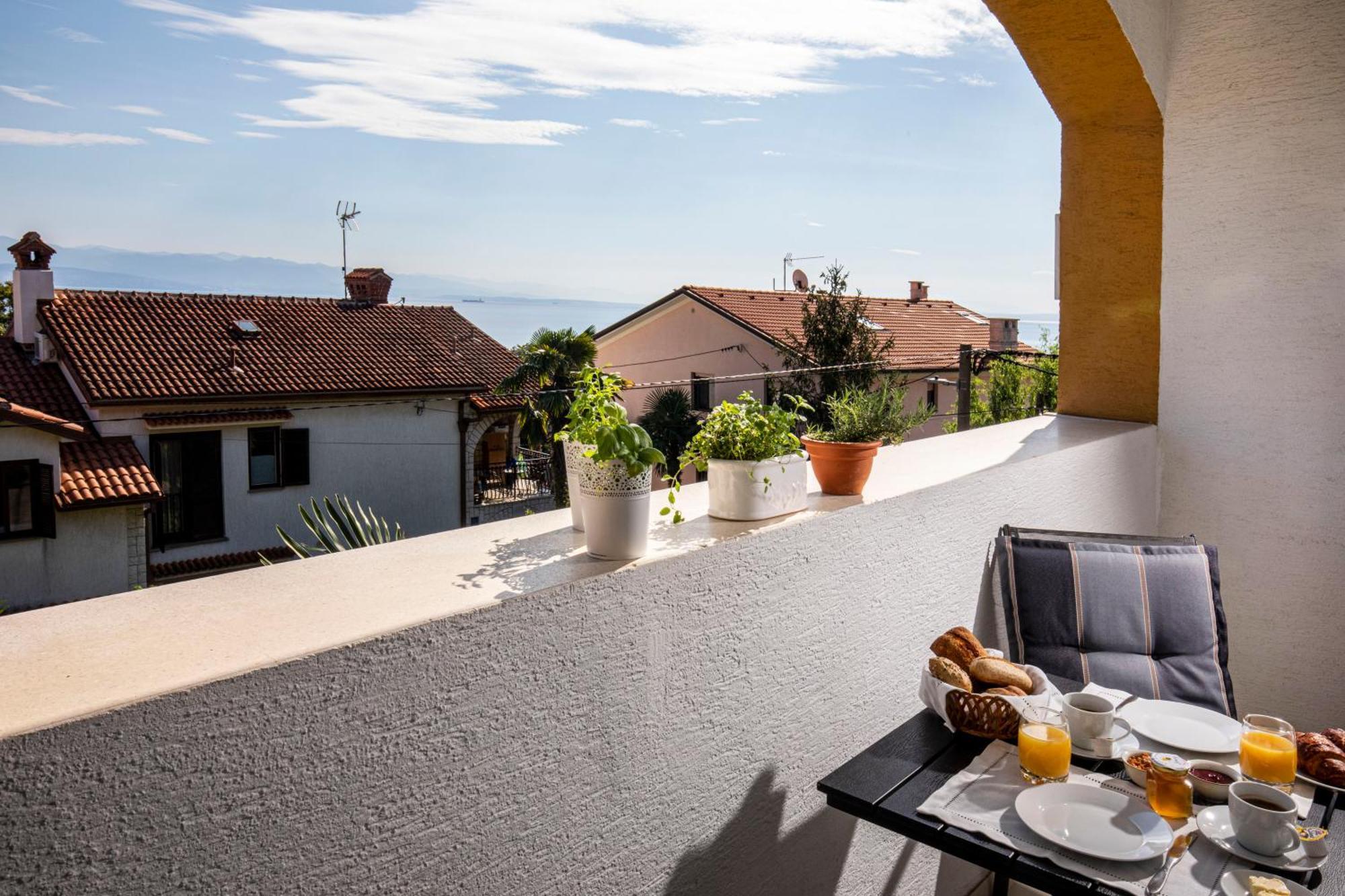 Villa Beller New Ičići Exteriör bild