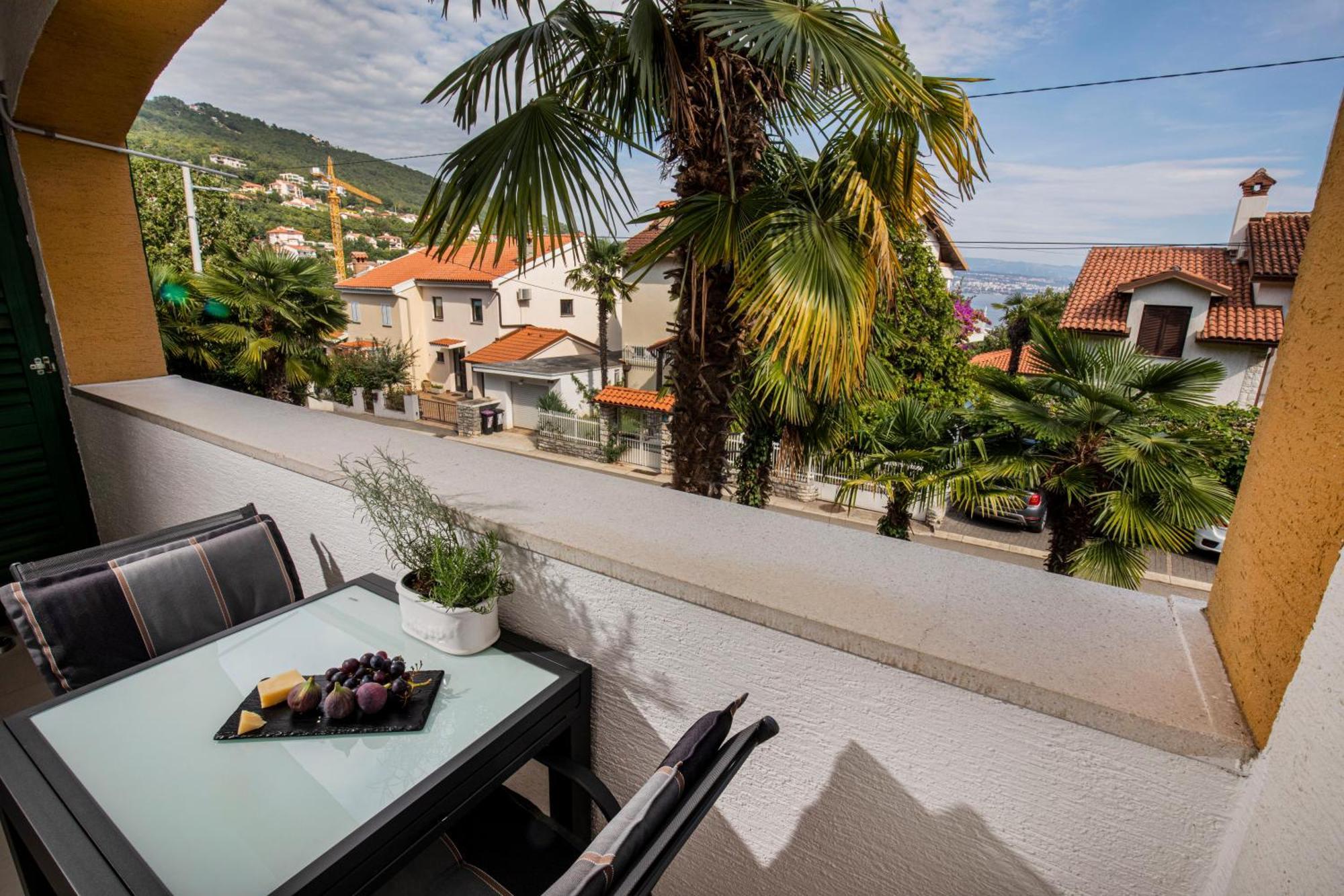 Villa Beller New Ičići Exteriör bild